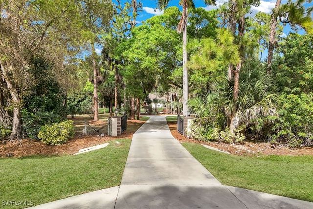 4727 7th AVE SW, Naples, FL 34119