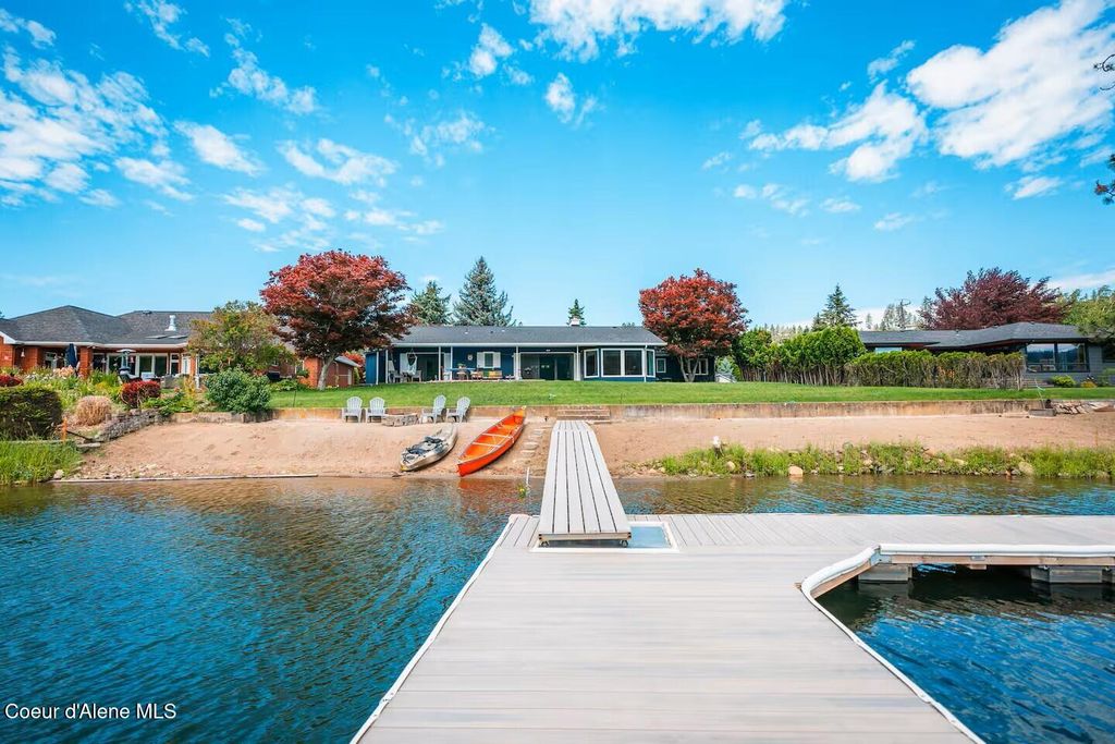 208 N LAKEVIEW DR, Coeur D'alene, ID 83814