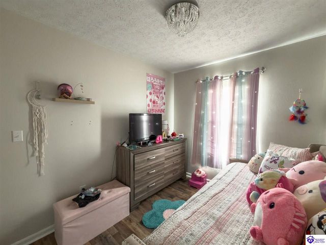 618 Oak Drive, Radcliff, KY 40160