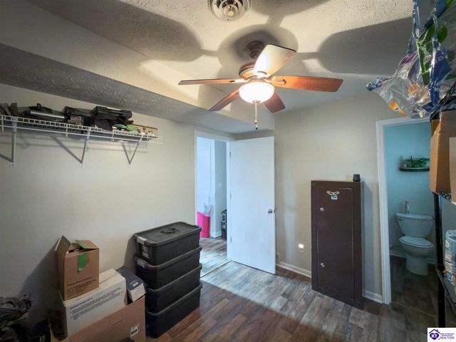 618 Oak Drive, Radcliff, KY 40160