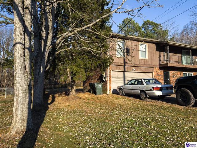 618 Oak Drive, Radcliff, KY 40160