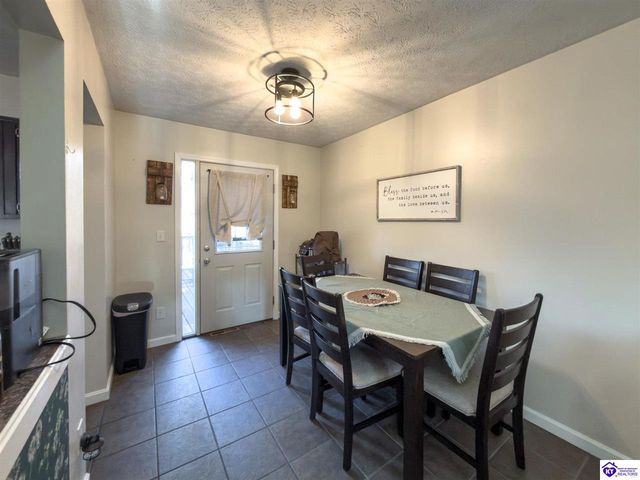 618 Oak Drive, Radcliff, KY 40160