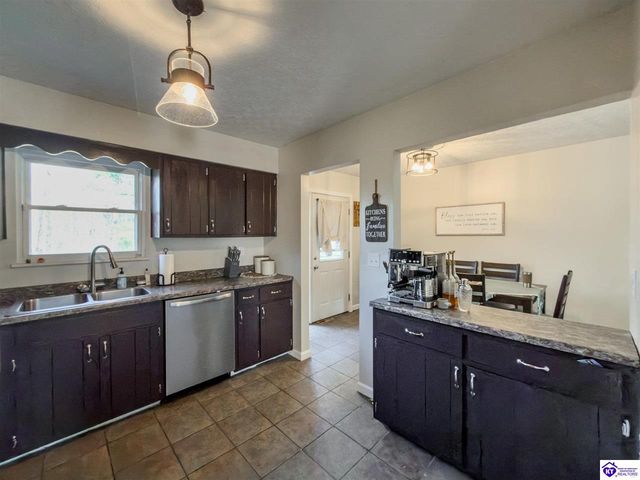 618 Oak Drive, Radcliff, KY 40160