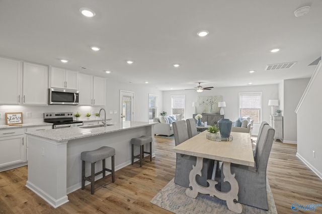 27986 Chalmers Circle, Harvest, AL 35749