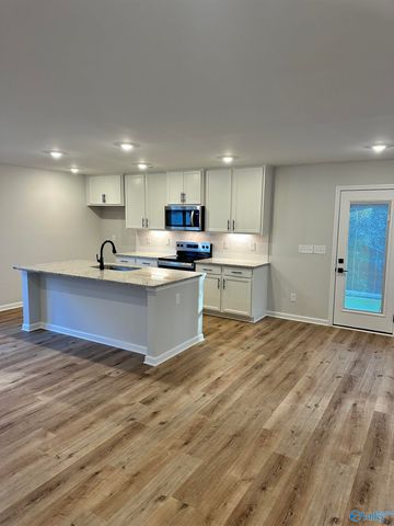 27986 Chalmers Circle, Harvest, AL 35749