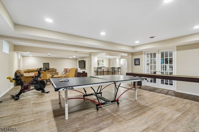 47 Cayuga Way, Millburn Twp., NJ 07078