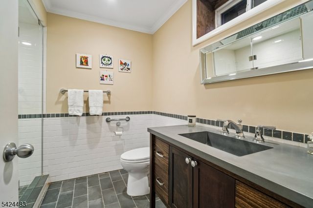 47 Cayuga Way, Millburn Twp., NJ 07078