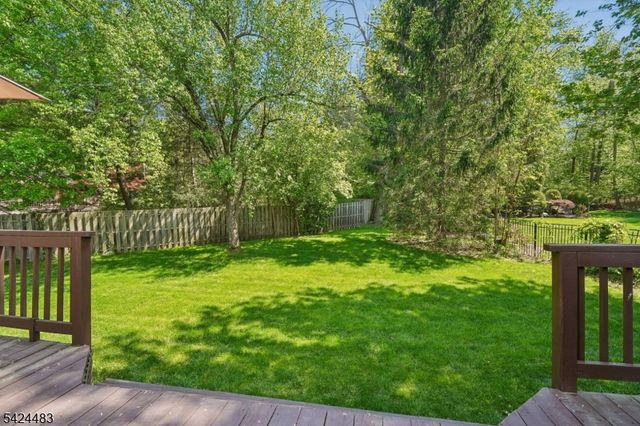 47 Cayuga Way, Millburn Twp., NJ 07078