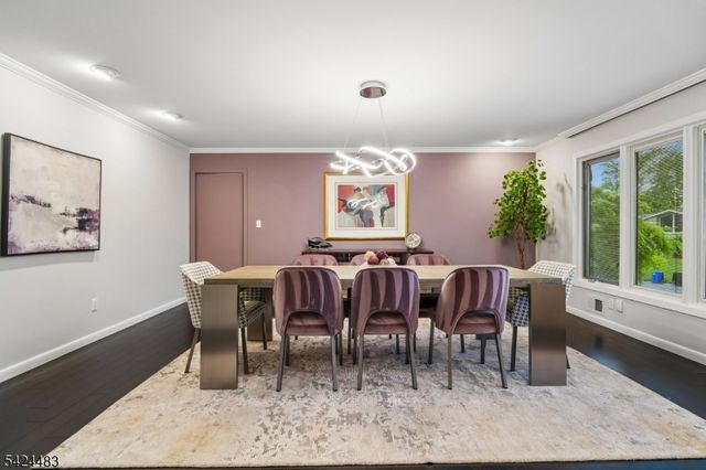 47 Cayuga Way, Millburn Twp., NJ 07078