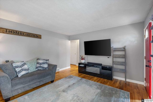 7401 S 41 Street, Bellevue, NE 68147