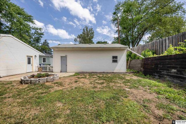 7401 S 41 Street, Bellevue, NE 68147