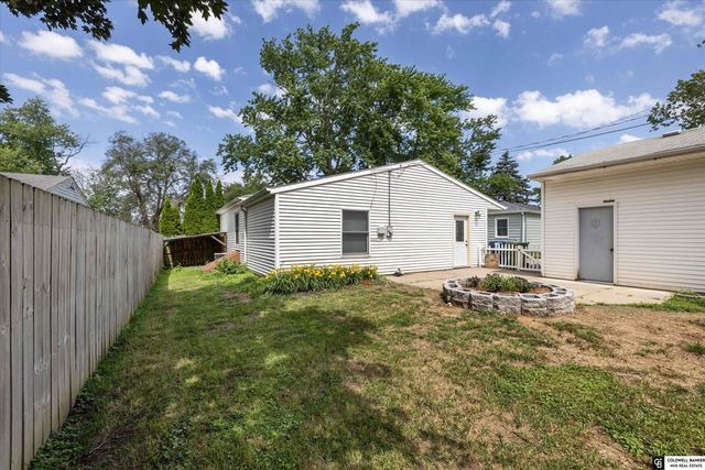 7401 S 41 Street, Bellevue, NE 68147