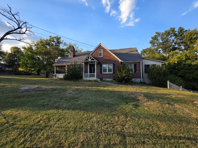 322 E Campbell Rd, Madison, TN 37115