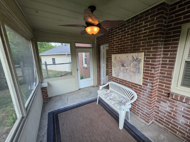 322 E Campbell Rd, Madison, TN 37115