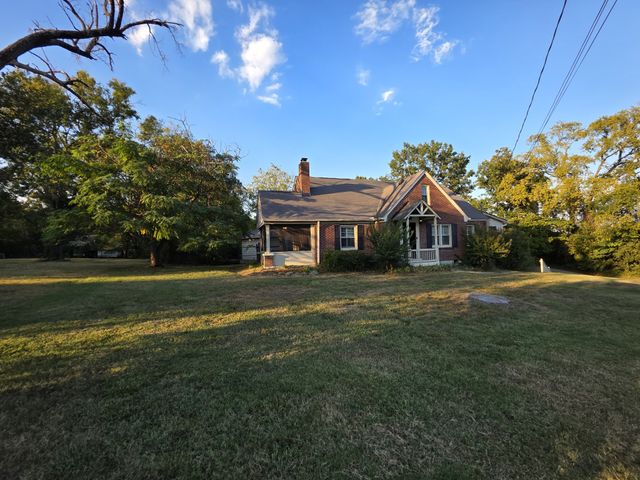 322 E Campbell Rd, Madison, TN 37115