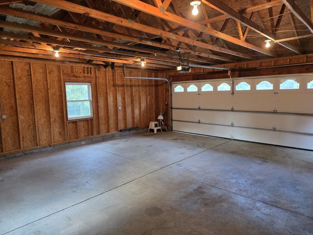 322 E Campbell Rd, Madison, TN 37115