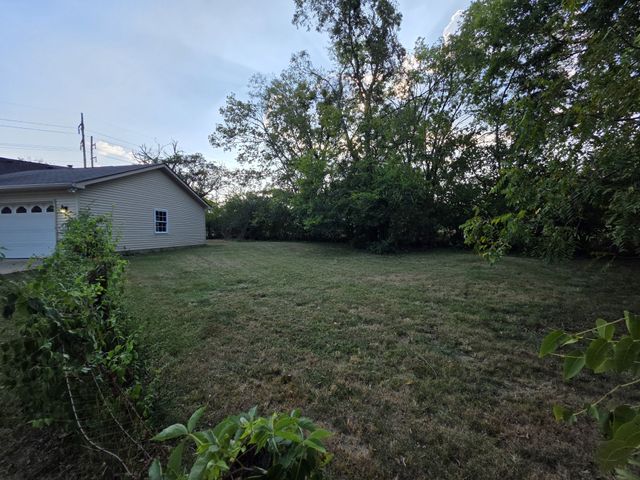 322 E Campbell Rd, Madison, TN 37115