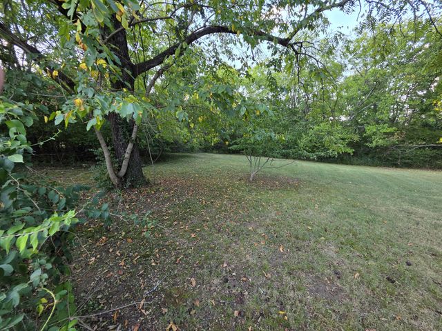 322 E Campbell Rd, Madison, TN 37115