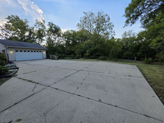 322 E Campbell Rd, Madison, TN 37115