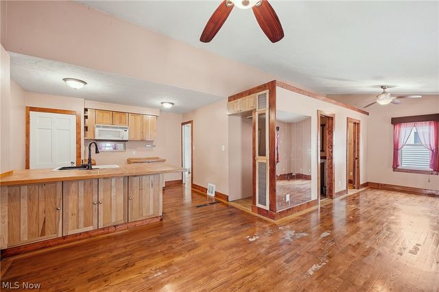25521 Zeman Avenue, Euclid, OH 44132