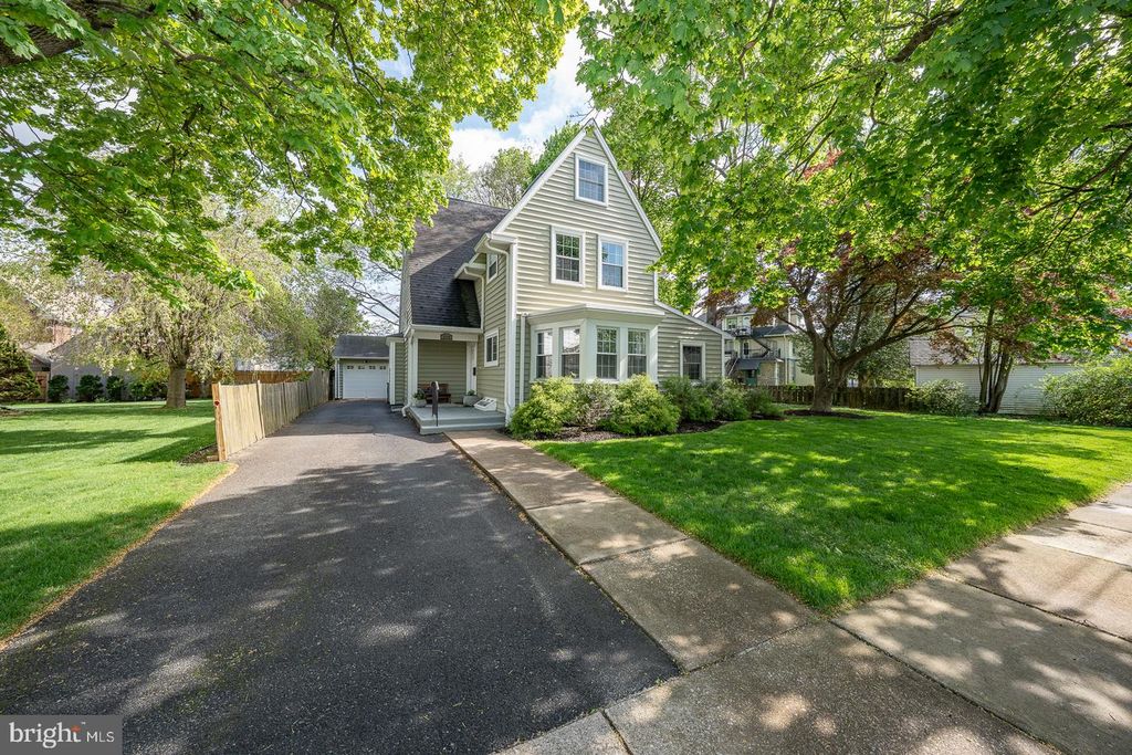 3734 TAYLOR AVE, Drexel Hill, PA 19026