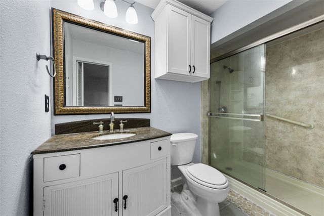 1305 Clark Trail, Grand Prairie, TX 75052