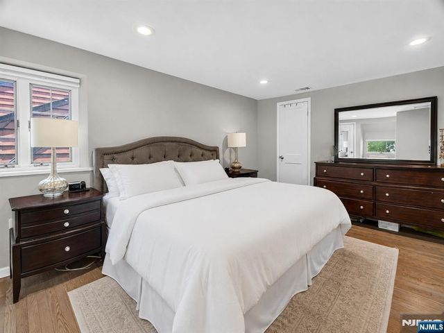 435 Claremont Avenue, Teaneck, NJ 07666