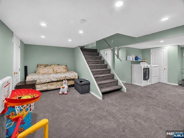 435 Claremont Avenue, Teaneck, NJ 07666