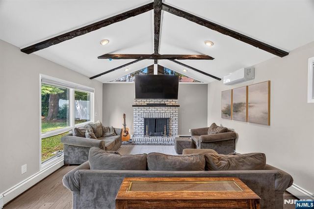 435 Claremont Avenue, Teaneck, NJ 07666