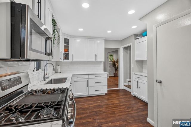 435 Claremont Avenue, Teaneck, NJ 07666