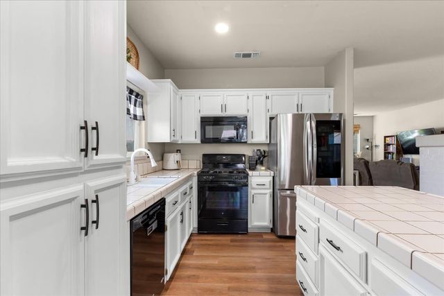 1463 Pabla Ct, Yuba City, CA 95993