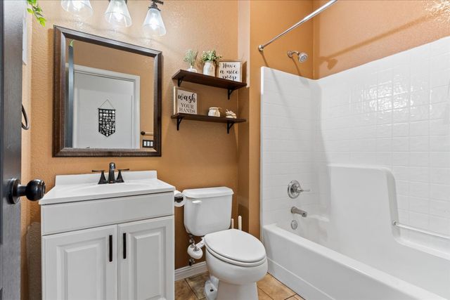 1463 Pabla Ct, Yuba City, CA 95993