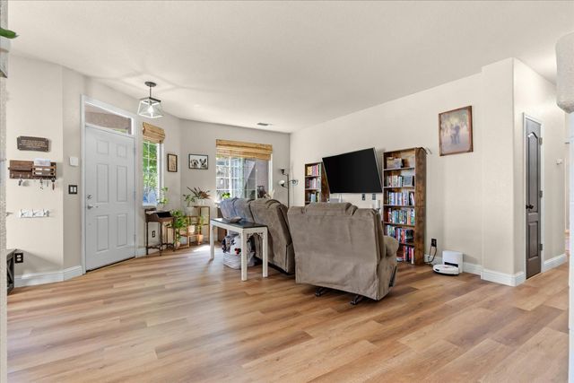 1463 Pabla Ct, Yuba City, CA 95993