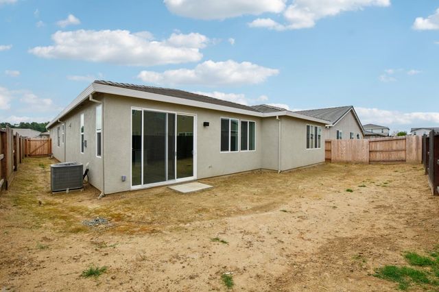 1787 San Anselmo Ct, Plumas Lake, CA 95961