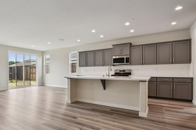 1787 San Anselmo Ct, Plumas Lake, CA 95961