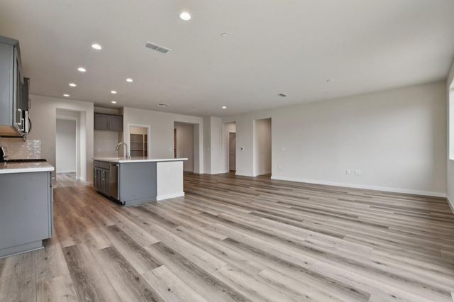 1787 San Anselmo Ct, Plumas Lake, CA 95961