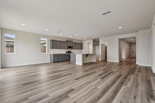 1787 San Anselmo Ct, Plumas Lake, CA 95961