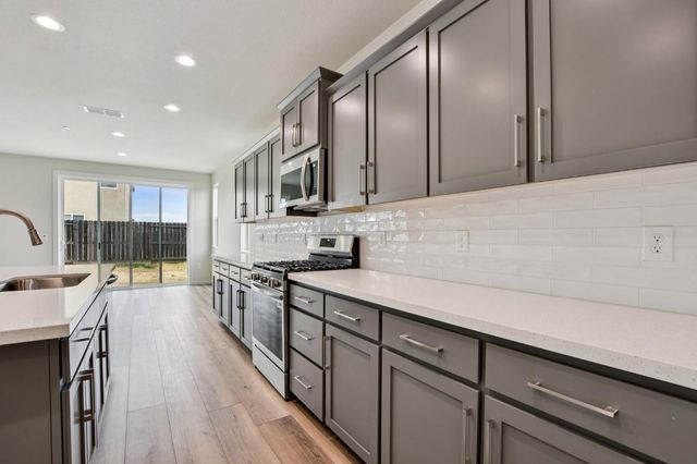 1787 San Anselmo Ct, Plumas Lake, CA 95961