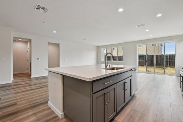 1787 San Anselmo Ct, Plumas Lake, CA 95961