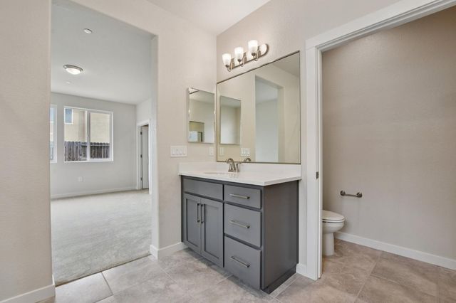 1787 San Anselmo Ct, Plumas Lake, CA 95961