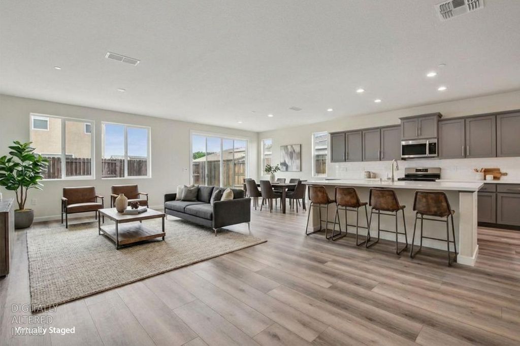 1787 San Anselmo Ct, Plumas Lake, CA 95961