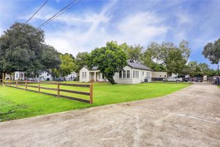 1507 Brooks Avenue, Rosenberg, TX 77471