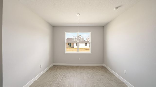 1 Rollins Ln, Palm Coast, FL 32164