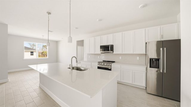 1 Rollins Ln, Palm Coast, FL 32164