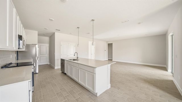 1 Rollins Ln, Palm Coast, FL 32164