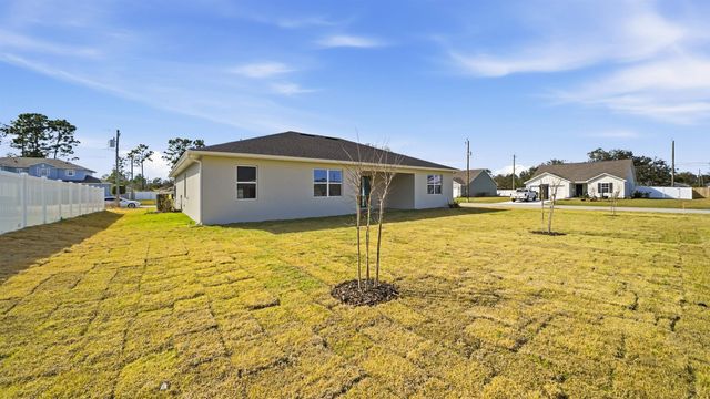 1 Rollins Ln, Palm Coast, FL 32164