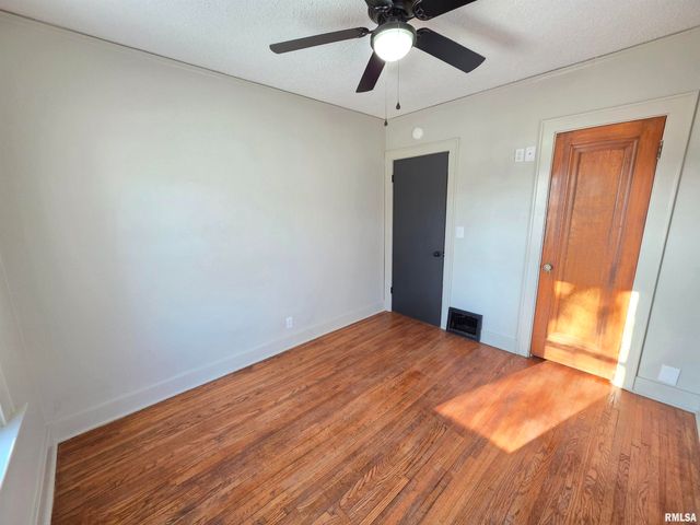 112 ARNOLD Avenue, East Peoria, IL 61611