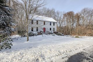 481 Old Farm Rd, Amherst, MA 01002