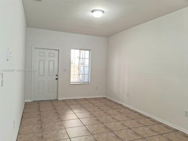 6972 NW 179th St 106-4, Hialeah, FL 33015