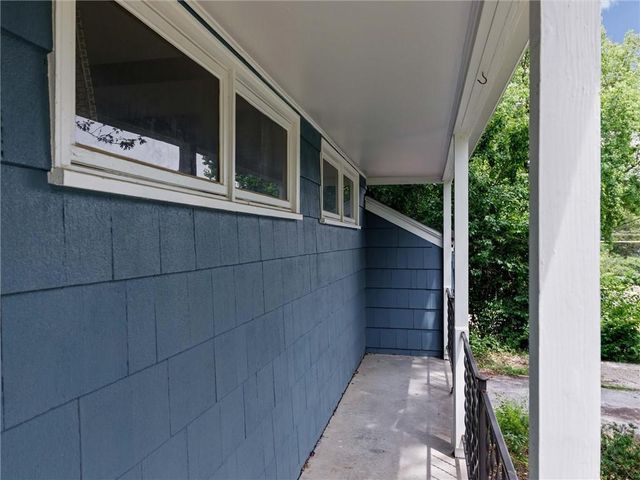 6710 W 80th Street, Overland Park, KS 66204